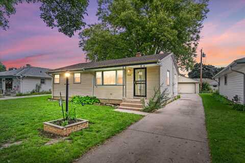 7068 N 38th Ct, Milwaukee, WI 53209