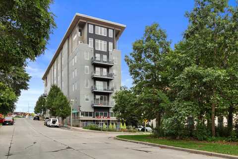 2080 N Commerce St, Milwaukee, WI 53212