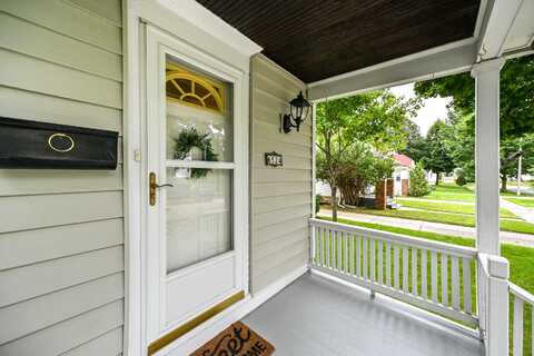 6524 Romona Ave, Wauwatosa, WI 53213