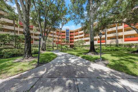 3076 EASTLAND BOULEVARD, CLEARWATER, FL 33761