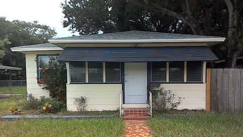 2543 38TH AVENUE N, Saint Petersburg, FL 33713