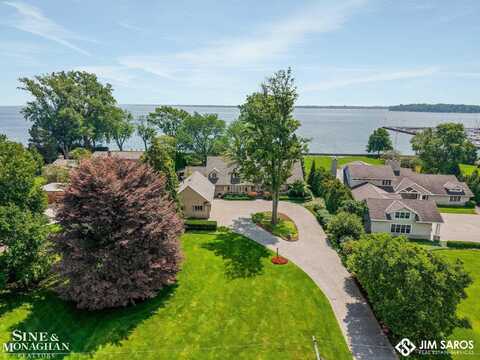 15230 Windmill Pointe, Grosse Pointe Park, MI 48230