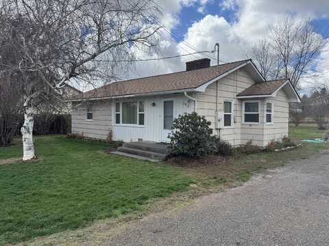 2615 SW 21st Street, Redmond, OR 97756