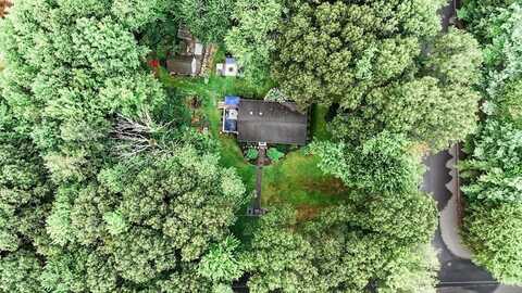 19 Park St, Mendon, MA 01756