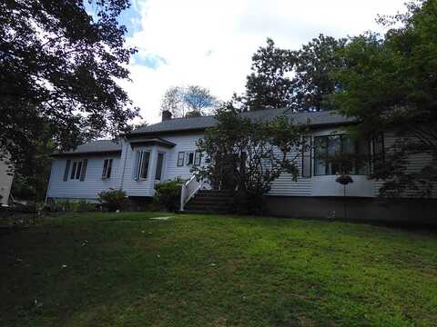 9 Scherig St, Methuen, MA 01844