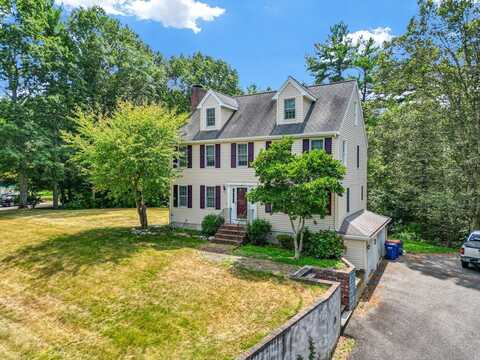 7 Great Cedar Xing, Lakeville, MA 02347
