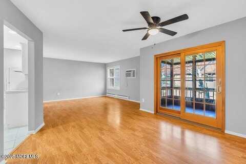 25 Meadow Green Circle, Manalapan, NJ 07726