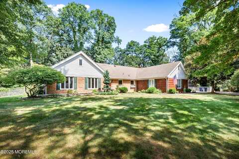 30 Packard Drive, Middletown, NJ 07748