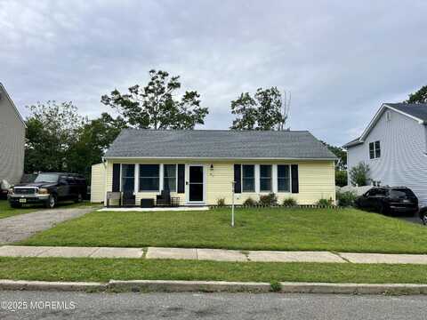 87 Village Drive, Barnegat, NJ 08005