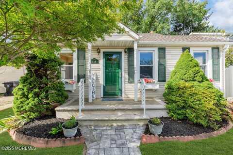 118 Jersey Avenue, North Middletown, NJ 07748