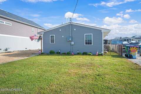 107 E Susquehanna Drive, Little Egg Harbor, NJ 08087