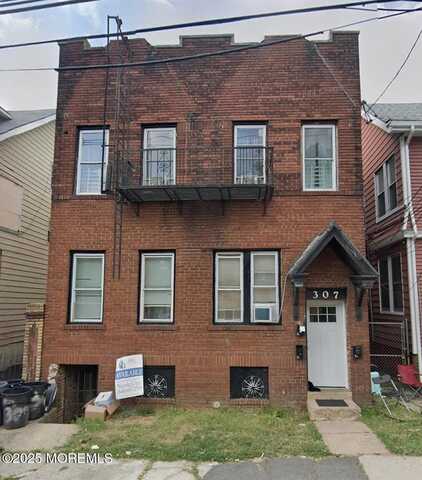 307 Clinton Place, Newark, NJ 07112