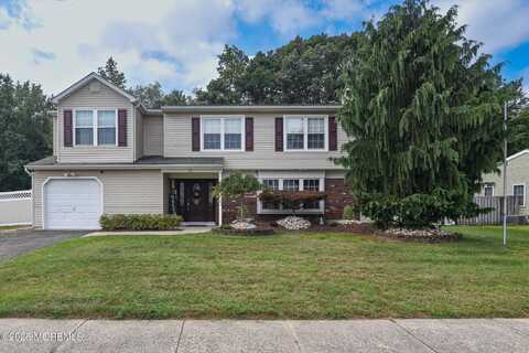 51 Hedgewood Road, Howell, NJ 07731