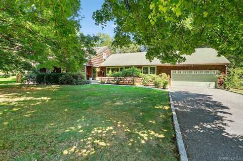 2 Somerset Drive, Somers, NY 10589