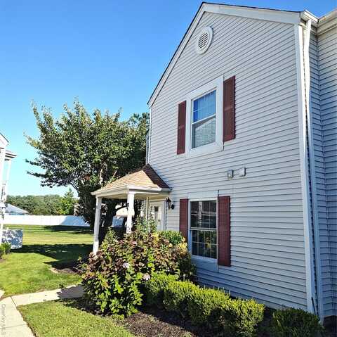 184 Fairview Circle, Middle Island, NY 11953