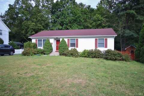 8 Richard Street, Sloatsburg, NY 10974