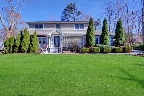 29 Dyke Road, Setauket, NY 11733