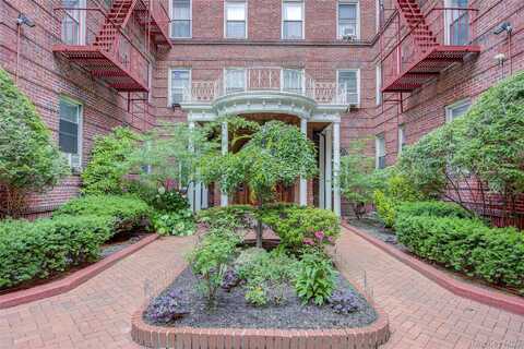 111-39 76th Road, Forest Hills, NY 11375