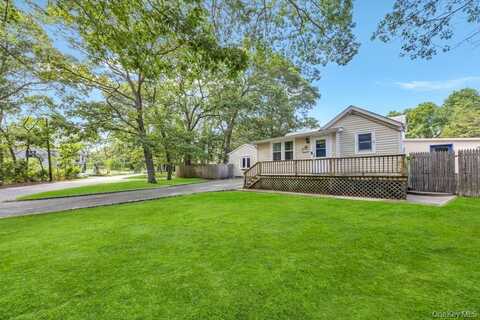 75 E Shore Drive, Patchogue, NY 11772