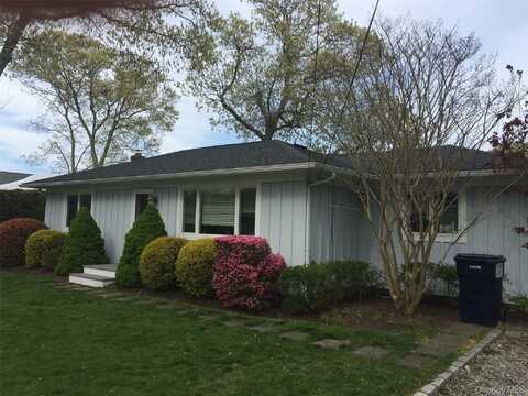13 Whiting Road, East Quogue, NY 11942