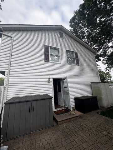 10 Lloyd Street, Center Moriches, NY 11934
