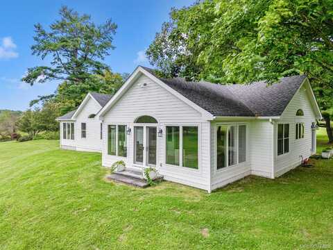 238 PUMPKIN LANE REAR, Clinton Corners, NY 12514
