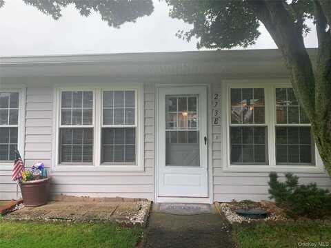 273 Berwick Court, Ridge, NY 11961