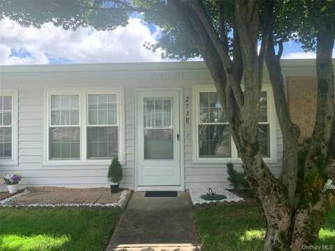 273 Berwick Court, Ridge, NY 11961