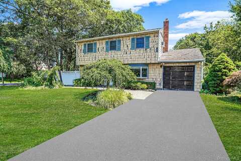 20 Revere Circle, Port Jefferson Station, NY 11776