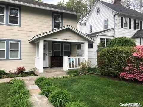 7 Fairmount Street, Huntington, NY 11743
