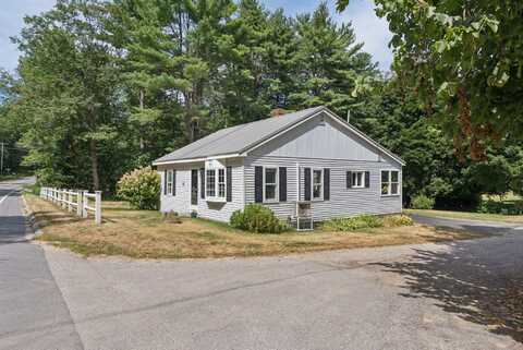 2 Boulder Road, Raymond, ME 04071