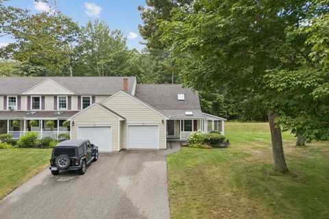 17 Hampton Glen Drive, Kennebunk, ME 04043