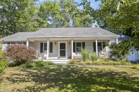 17 Darcy Road, York, ME 03909