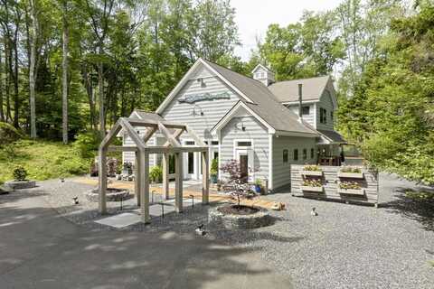 98 Meadow Cove Road, Boothbay, ME 04544
