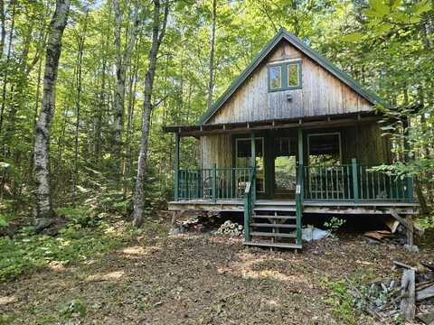 212 Packard Road, Monson, ME 04464