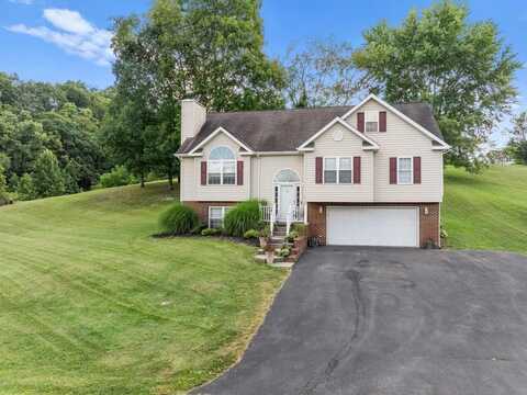 121 Brandon Dr, BLUEFIELD, VA 24605