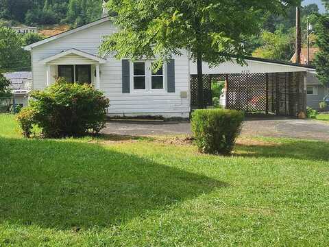 4121 East Cumberland Rd, BLUEFIELD, WV 24701