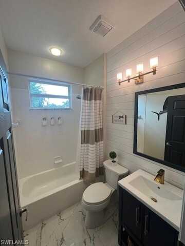 25110 Peacock, NAPLES, FL 34114