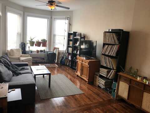 908 N Western Avenue, Chicago, IL 60622