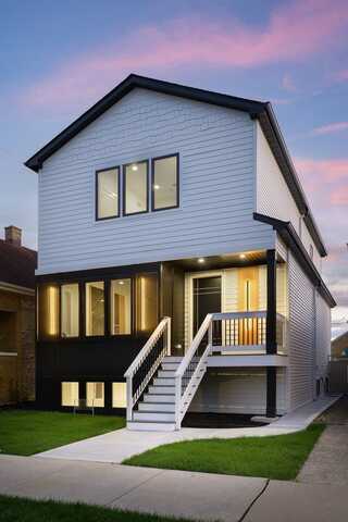 5218 N Liano Avenue, Chicago, IL 60630