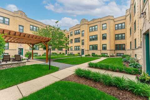 4023 N Mozart Street, Chicago, IL 60618