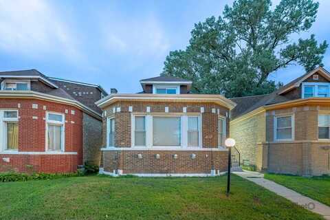8105 S Princeton Avenue, Chicago, IL 60620