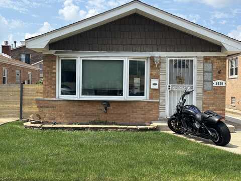 5920 S Meade Avenue, Chicago, IL 60638