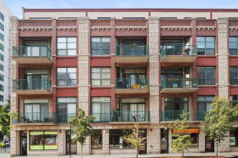 841 W MONROE Street, Chicago, IL 60607