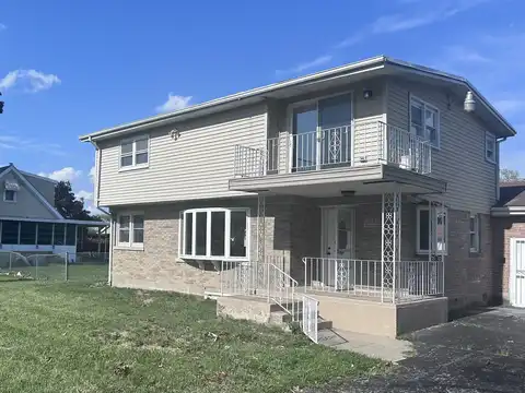 8323 Melvina Avenue, Burbank, IL 60459