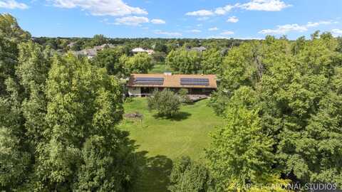 11110 Highland Drive, Naperville, IL 60564