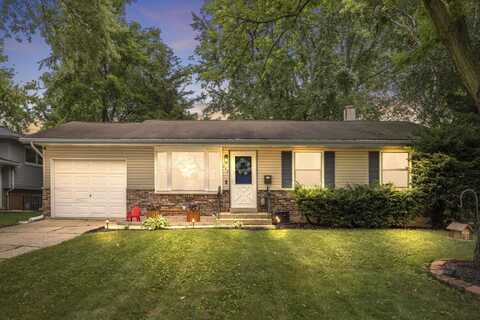 203 Lilac Lane, North Aurora, IL 60542