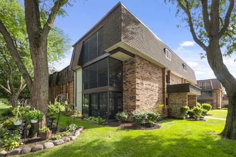 9198 South Road, Palos Hills, IL 60465