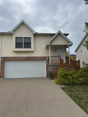 1227 Beacon Hill Court, Normal, IL 61761