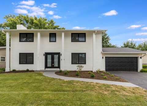 6013 Perry Drive, Woodridge, IL 60517